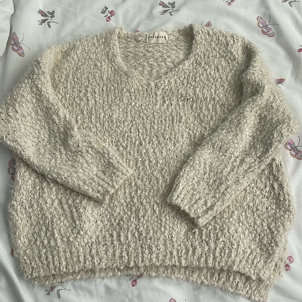 KNIT SWEATER